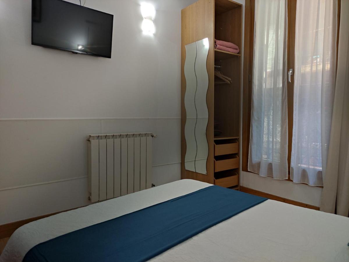 Alojadonosti City Center Сан Себастиан Екстериор снимка